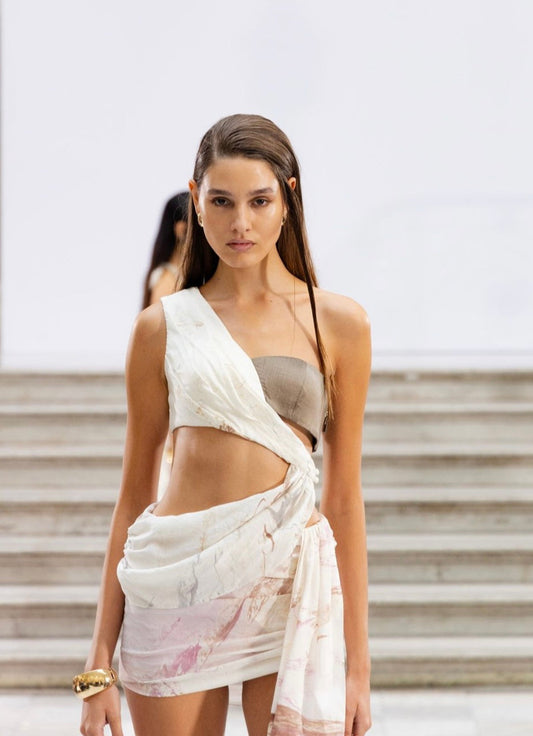 THE SIGNATURE ONE-SHOULDER SABAI TOP